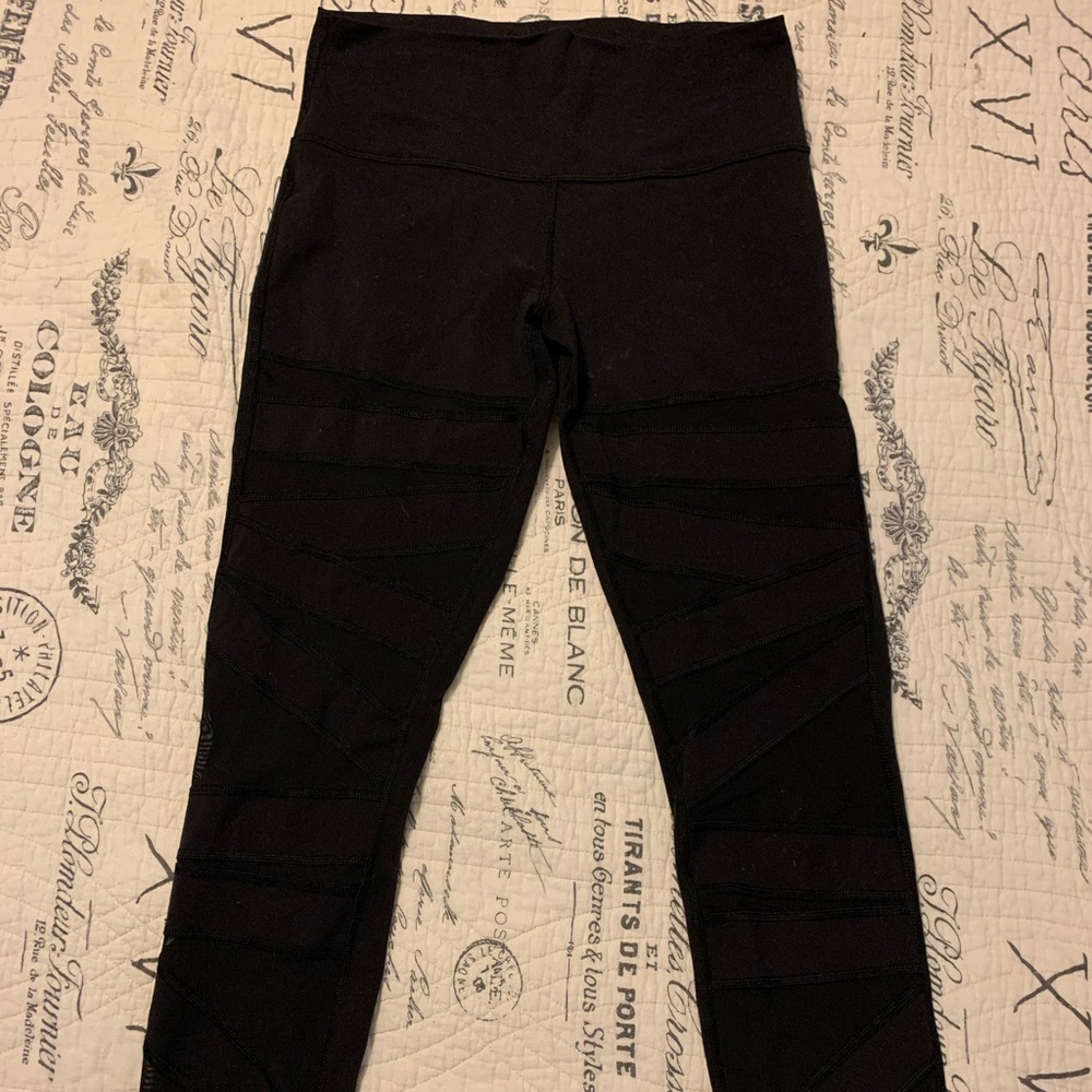Lululemon Wunder Under Hi Tech Mesh